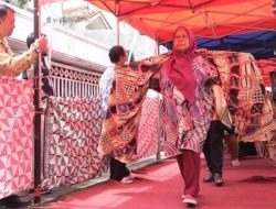 Edaran Bupati Garut: Kenakan Batik di Lingkungan Kerja