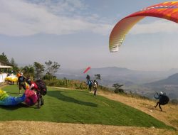 Tiga Warga Sumedang Jadi Pahlawan saat Selamatkan Atlet Paralayang