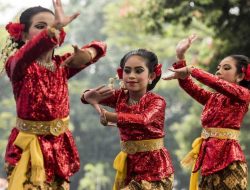 Suku-suku di Jawa Barat: Warisan Budaya yang Kaya