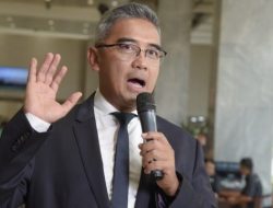 Dulu Penyiar Radio Hingga Pembawa Acara Televisi 