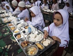 Badan Gizi Nasional: Tak Ada Pungutan pada Program Makan Bergizi Gratis