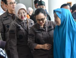 Tinjau lokasi Gempa Kajati Jabar Berikan Bantuan Bahan Pokok