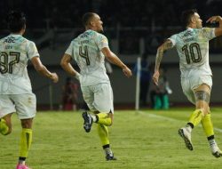 Persib vs Barito Putera: Jadwal Padat, Tyronne del Pino Tetap Fokus
