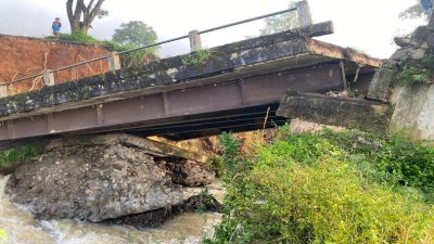 Sepuluh Jembatan Terputus, Beberapa Daerah di Sukabumi Terisolir