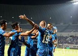 Kalahkan Persita 3-1, Persib Perpanjang Rekor Tim Tak Terkalahkan 