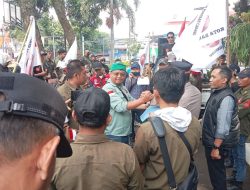 Aparat Kawal Demo di Kantor DPMDP Jabar, Trinusa Pertanyakan Proyek Maskara