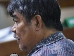 Bambang Pahlawan, Guru Besar Kehutanan IPB, Pinuh Gugatan Pikeun Nyilakakeun Ruksakna Lingkungan