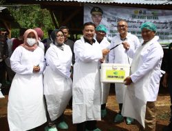 Pj Bupati Garut Luncurkan Gerakan Ring Vaksinasi PMK Di Desa Cilampuyang
