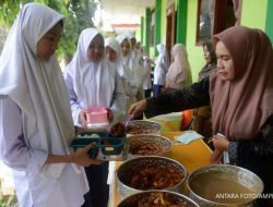 Pj Wali Kota Minta Makan Bergizi Gratis di Bandung Segera Dievaluasi
