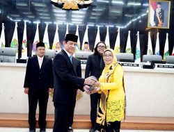 DPRD Jawa Barat Gelar Rapat Paripurna Pelantikan Anggota PAW Tati Supriati Irwan