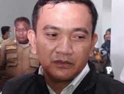 Pj Bupati Majalengka Wakafkan 21 Bidang Tanah untuk Musala di Desa Nunukbaru dan Cengal