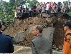 BPBD Jabar Gerak Cepat Tangani Longsor di Sukabumi, Satu Korban Meninggal Ditemukan