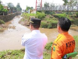 Penanganan Banjir, Bupati Bandung Minta Dedi Mulyadi Tuntaskan Jalan Lingkar Majalaya