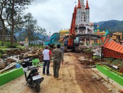 Progres Satpol PP Jabar Bongkar Hampir Seluruh Wahana Hybisc Fantasy