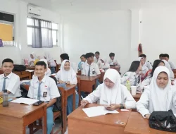 Biaya SMA Swasta di Jabar bagi Siswa Miskin Bakal Digratiskan