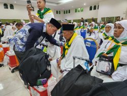 Harun Sang “Raja OTT” KPK, Melepas Kloter 12 Embarkasi Lombok