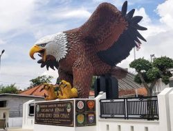 Viral Patung Rajawali di Indramayu, Telan Biaya Rp 180 Juta