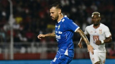 Liga 1 2024/2025: Malut Kalahkan Persib 1-0,  Tunda Pesta Juara Pangeran Biru 