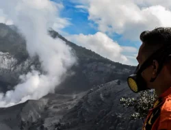 Tangkuban Parahu Masih Berpotensi Erupsi Meski Gempa Turun Jadi 134 Kejadian