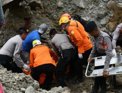 Tanggap Darurat Longsor Gunung Kuda Cirebon Selesai, Pencarian 4 Korban Dihentikan