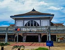 Stasiun Bandung Ikon Bersejarah Sekaligus Simpul Transportasi Vital di Jabar