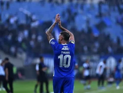 Tyronne del Pino Tinggalkan Persib, Pemain Terbaik Liga 1 Ucap Sayonara ke Bobotoh