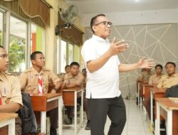 Kadisdik Jabar Tinjau Sarana dan Prasarana di SMKN 2 Depok