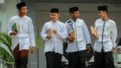 Beasiswa Santri Jawa Barat Segera Cair, dari 3.000 Pendaftar Hanya 1.800 yang Menerima
