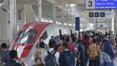 Bandara Husein Tutup, Wisatawan Malaysia Memilih Whoosh Kunjungi Bandung