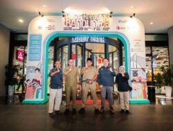 Wali Kota Bandung Apresiasi 30 UMKM di Pasar Kreatif 2025   