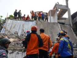 Bupati Bogor Rudy Susmanto Gerak Cepat Tangani Korban Bencana di Ciomas   