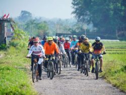 Bupati Garut Tinjau Infrastruktur dan Proyek Strategis Sambil Gowes Sepeda di Hari Libur   