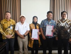 88 Tenaga Kesehatan dan Fungsional Umum Terima SK BLUD Puskesmas Kuningan