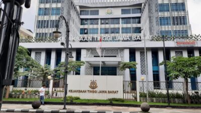 Laporan Dugaan Korupsi Jembatan Sodongkopo dan Hibah Disdik “Mandek” di Kejati Jabar