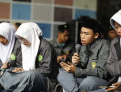 Beasiswa Umrah SMAN 1 Padalarang Asah Kepedulian Antar-Siswa