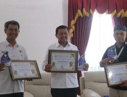 Dony Ahmad Munir Raih Penghargaan Bupati Peduli Radio dan Televisi