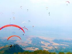 Sepekan ini Langit Sumedang Dihiasi Paralayang