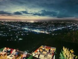 Menggapai Langit di Atas Bandung, Pesona Alam dan City Light Bukit Moko