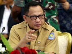 Mendagri Peringatkan Kepala Daerah: Jangan “Flexing”, Situasinya Sensitif