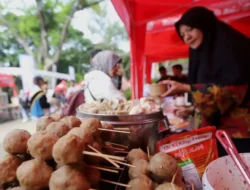 Festival Baso Juara di Taman Dewi Sartika Bandung, Bikin Menggoda