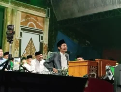 Ngaji Bareng Gus Iqdam Jadi Penutup Peringatan Hari Santri 2025 Tingkat Kota Depok   