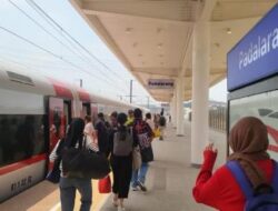 KCIC: Wisatawan Malaysia Pengguna Whoosh Mayoritas Tujuan ke Bandung