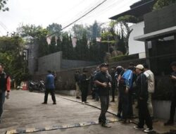 Diduga Gara-gara Ucapan Istrinya, Rumah Ridwan Kamil Dijaga Polisi