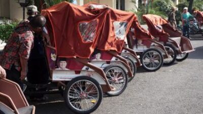 Prabowo Siapkan Semua Becak Harus Pakai Motor Listrik