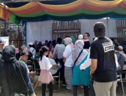 Masyarakat Pencinta Olahraga Jalan Santai di Kiara Artha Park Mendapat Cek Kesehatan Gratis   