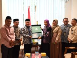Kuningan Dapat Dukungan 150 Rutilahu, Penguatan UMKM, dan Klinik Tanpa Kasir dari Baznas RI