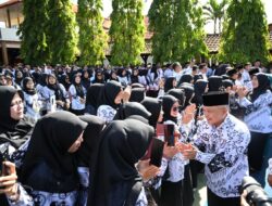 Bupati Dian Jadi Pembina Upacara HUT PGRI ke 80 dan Hari Guru Nasional 2025