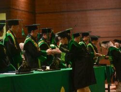 Universitas Sebelas April Wisuda 1.296 Mahasiswa