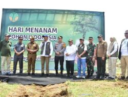 Ribuan Pohon Ditanam di Keboncau Ujungjaya