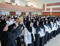 Bupati Bandung Dadang Supriatna Lantik 309 Kepala Sekolah